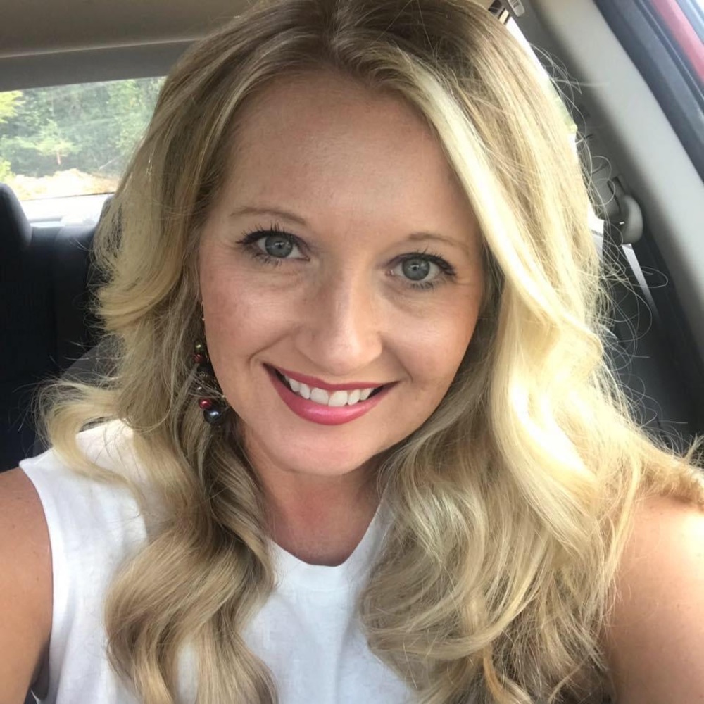 Meet your Posher, Jennifer